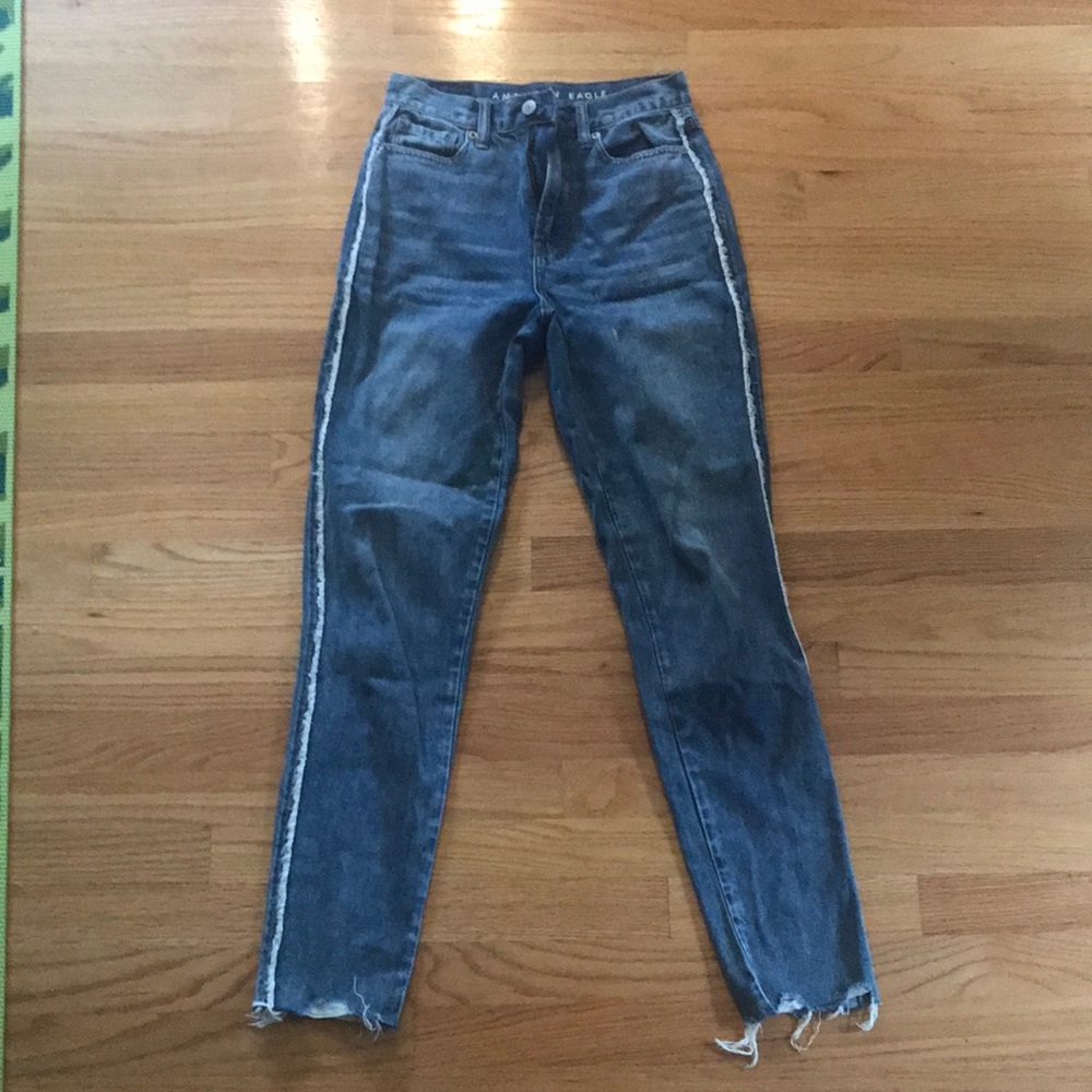 American Eagle mom jeans